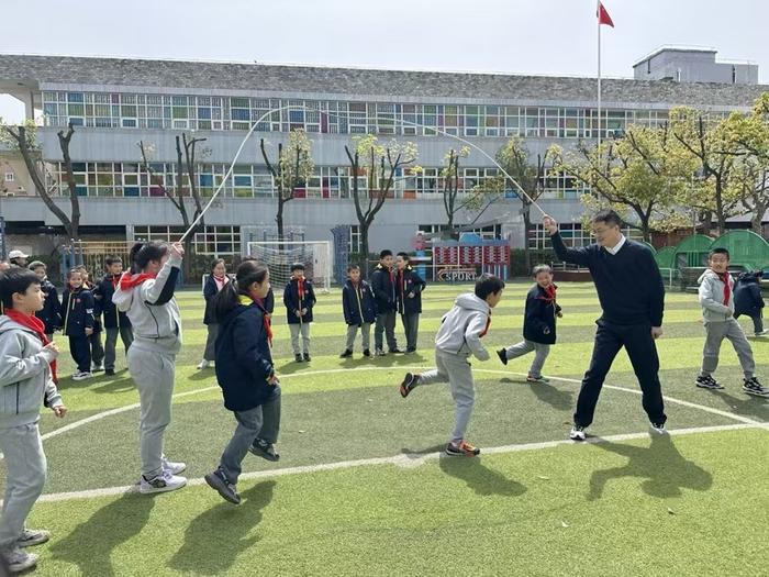 如何通过模拟比赛提高控卫的应变能力_2