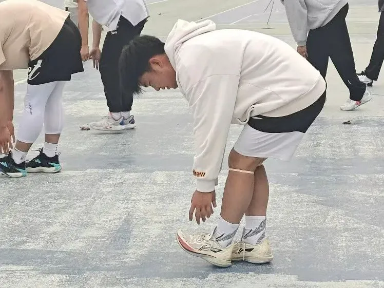 如何通过团队协作策略提升整体篮球水平_1